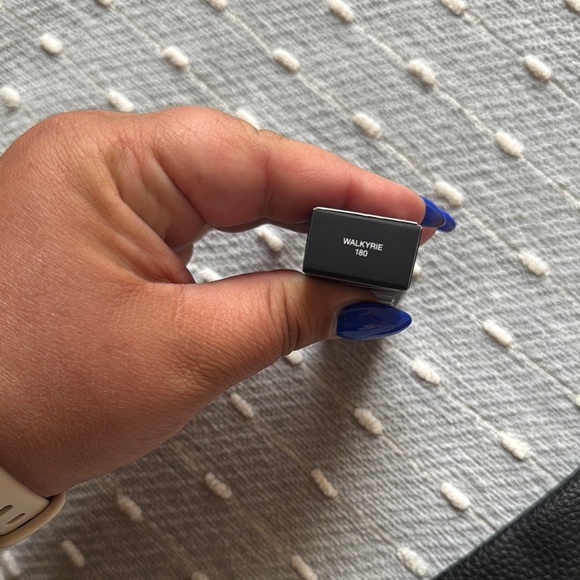 11 PC Makeup Sample Pouch with Assorted Cosmetics - Picture 8 of 8